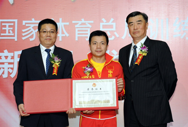 九游体育:运动员之间的竞争与合作：如何平衡关系的简单介绍