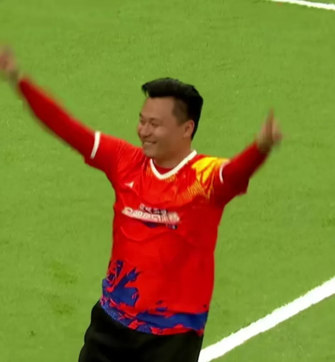 九游体育:老将郜林转型解说“语出惊人”，球迷：这解说比比赛还精彩！的简单介绍