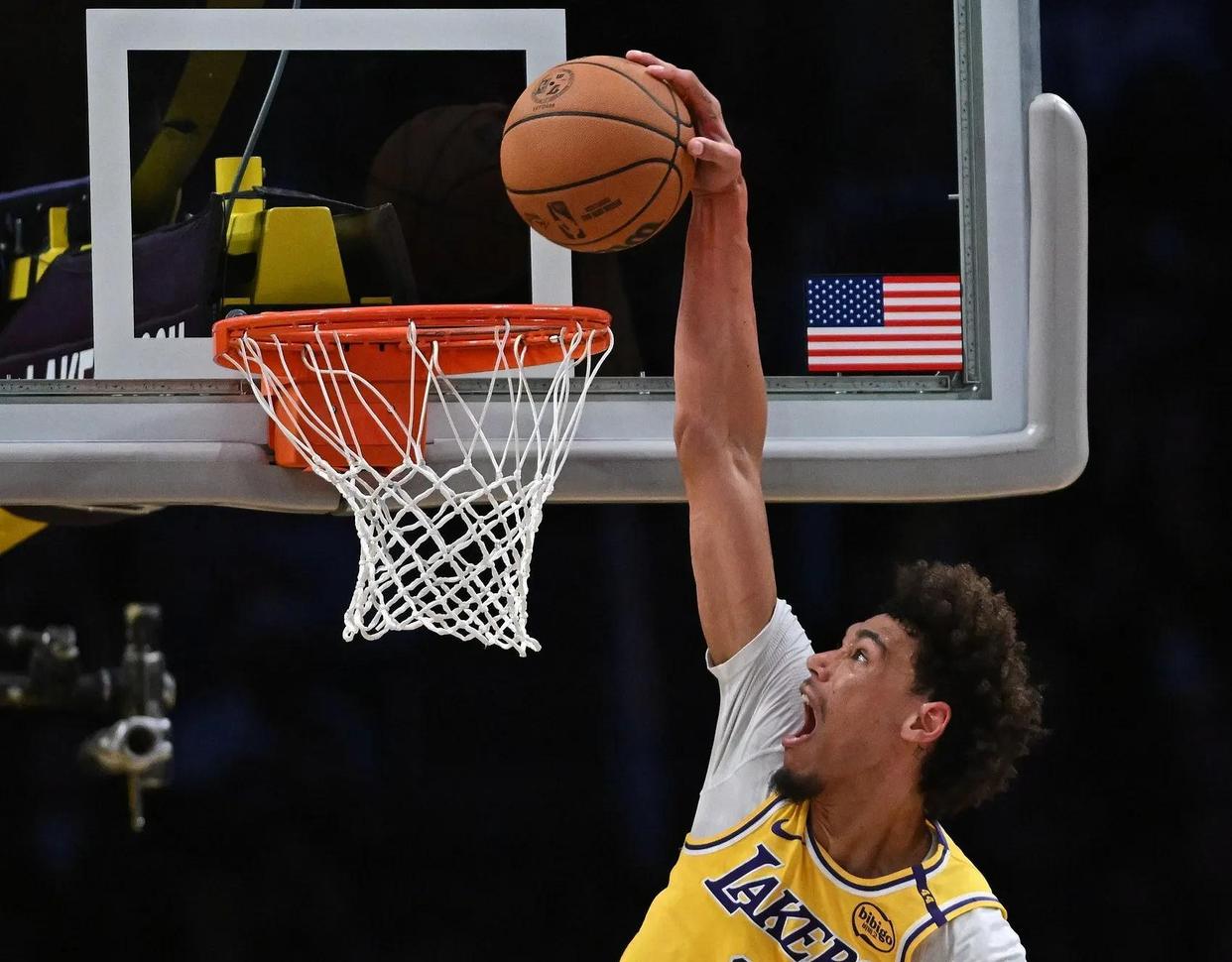 包含九游体育:湖人队新赛季:布朗能否在防守端展现价值,成为球队的防守尖兵?的词条 包含九游体育:湖人队新赛季:布朗能否在防守端展现价值,成为球队的防守尖兵?的词条