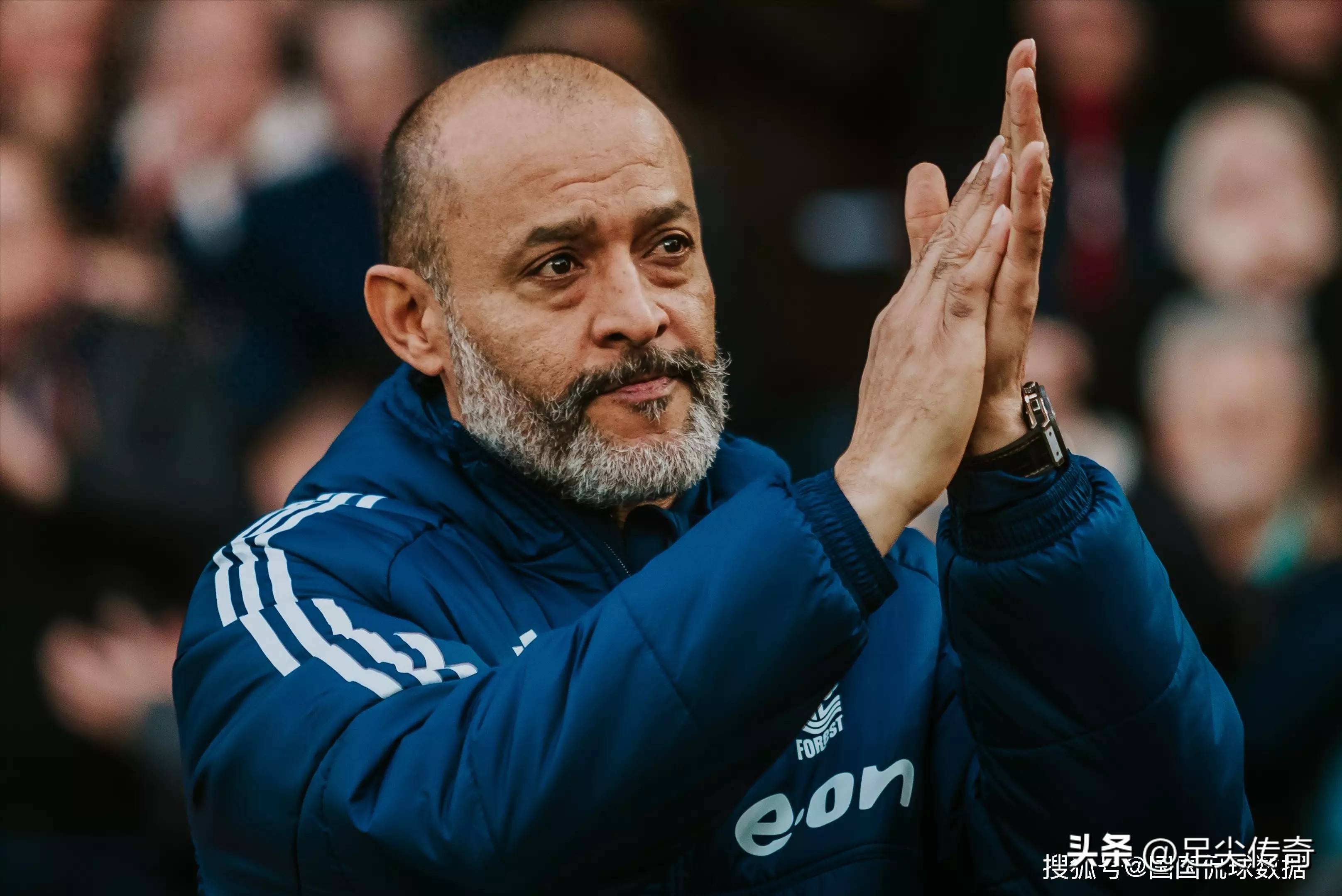 九游体育：英超诺维奇的保级策略与战术调整