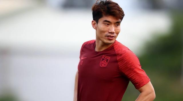 九游体育:老将郑智:在青训工作中兢兢业业,培养年轻球员的简单介绍 九游体育:老将郑智:在青训工作中兢兢业业,培养年轻球员的简单介绍