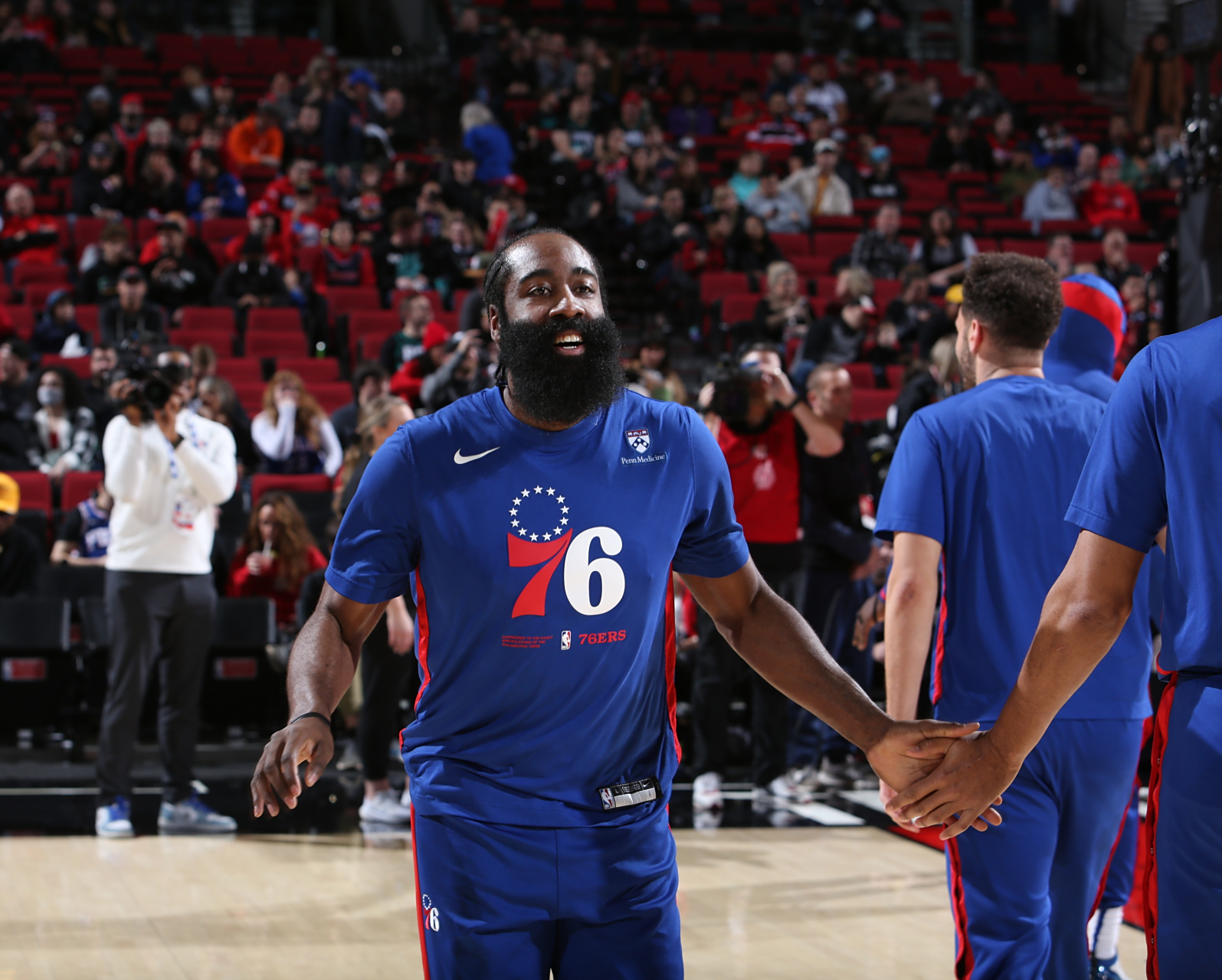 关于九游体育：76人队哈登交易谈判：快船队成潜在下家，筹码分析的信息