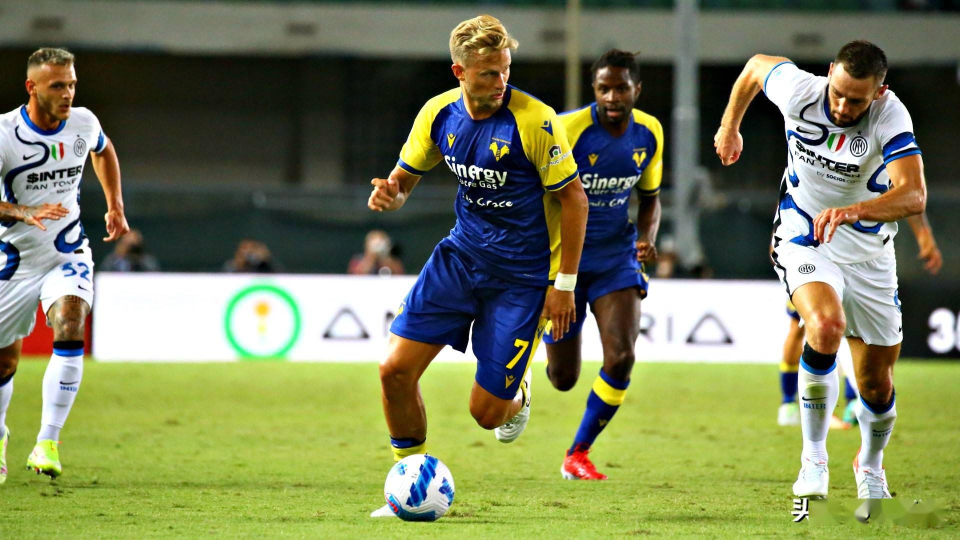 九游体育:意甲维罗纳的进攻风格与战术演变的简单介绍 九游体育:意甲维罗纳的进攻风格与战术演变的简单介绍