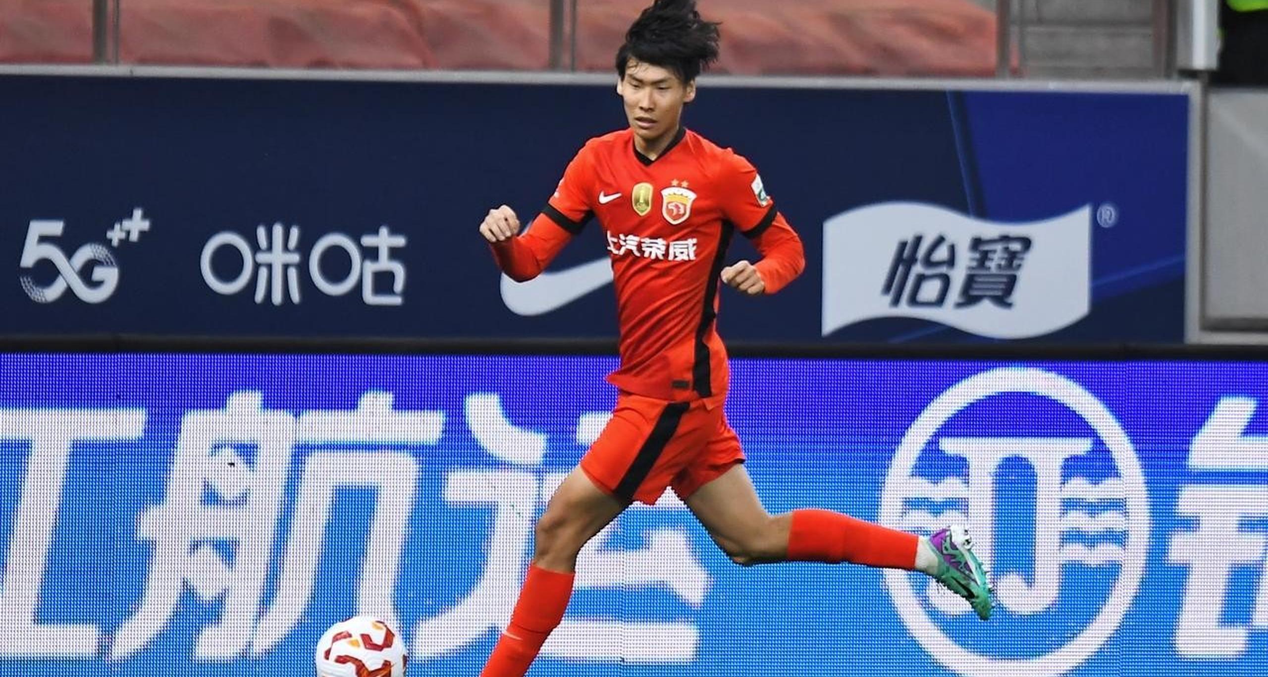 关于九游体育：国足新帅首次亮相，战术理念引热议的信息