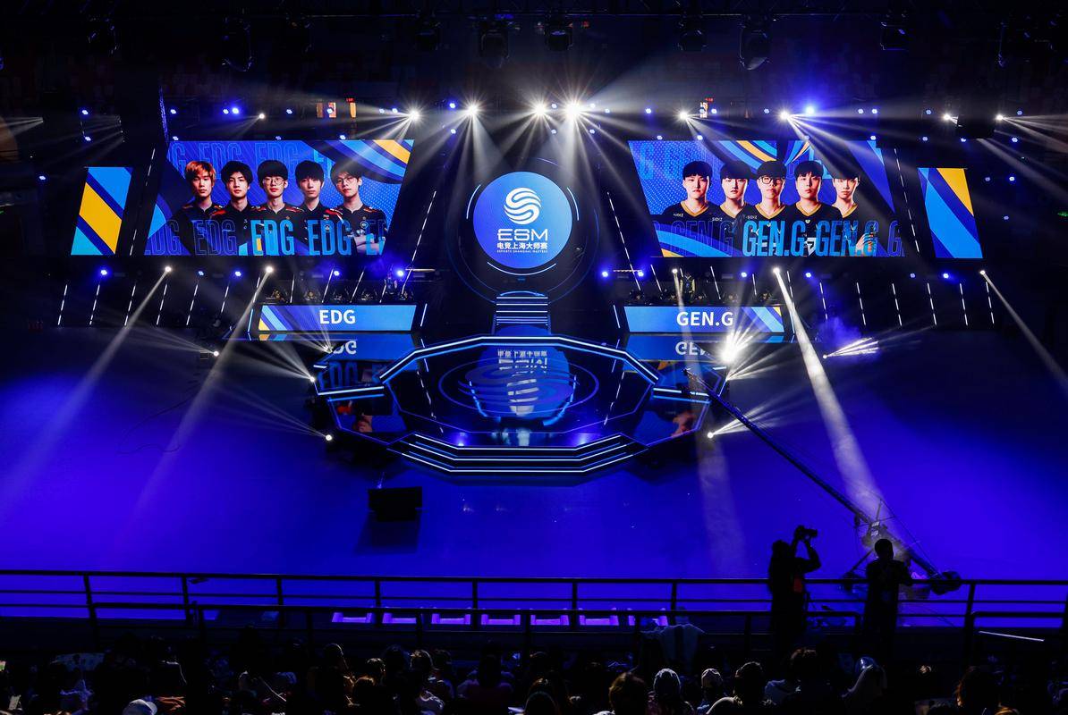 九游体育:未来电竞的趋势：技术、文化与观众行为的简单介绍