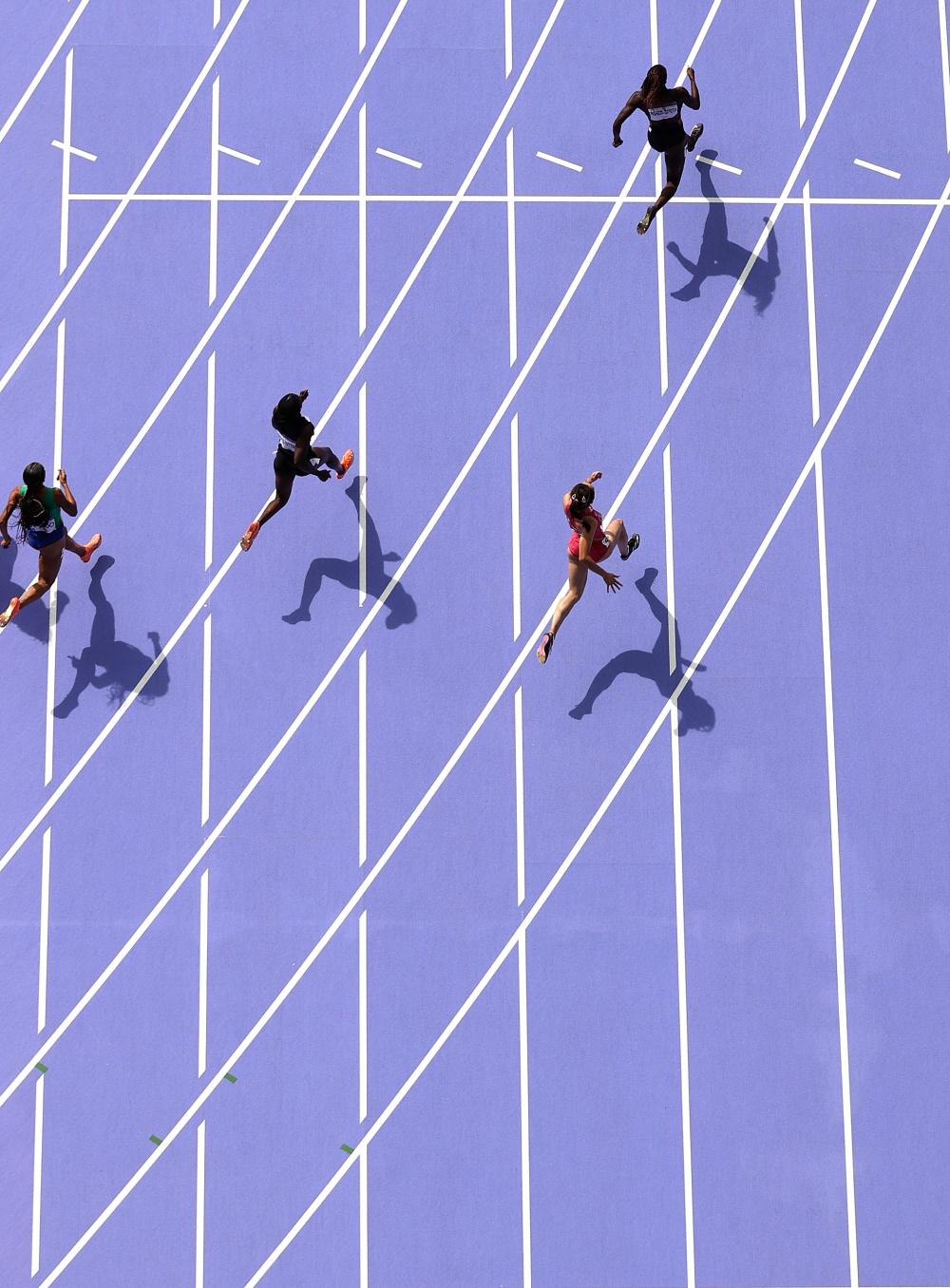 九游体育:奥运会田径赛季的传奇人物，值得铭记的瞬间