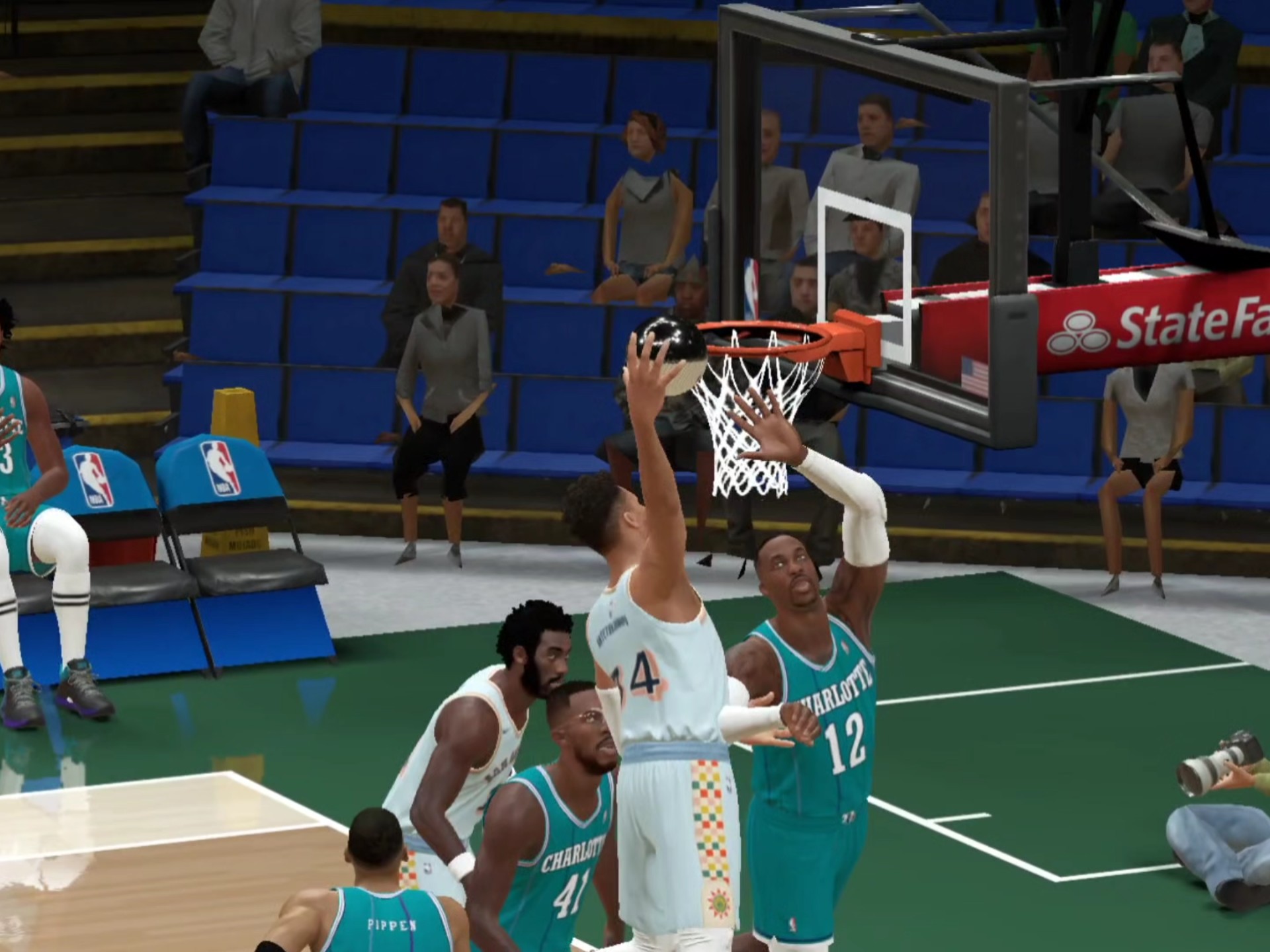 九游体育：凯尔特人队防守策略：如何限制莫兰特的突破？