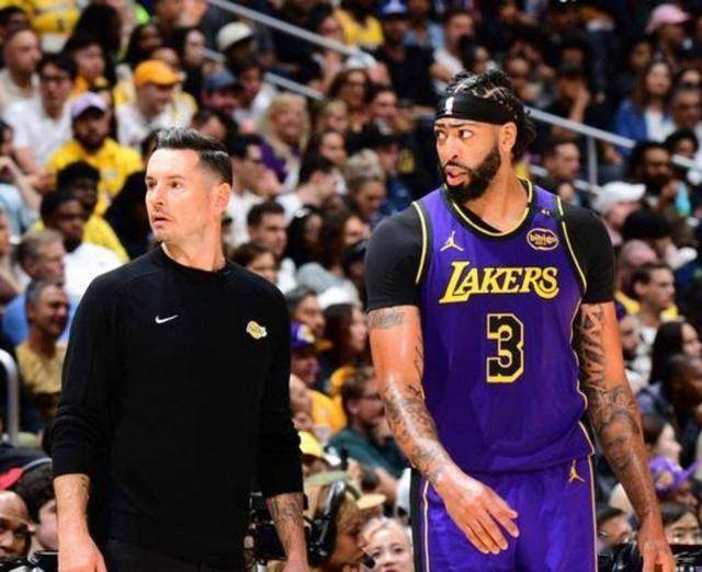 九游体育:湖人队新赛季:海斯能否成为合格的内线轮换? 九游体育:湖人队新赛季:海斯能否成为合格的内线轮换?