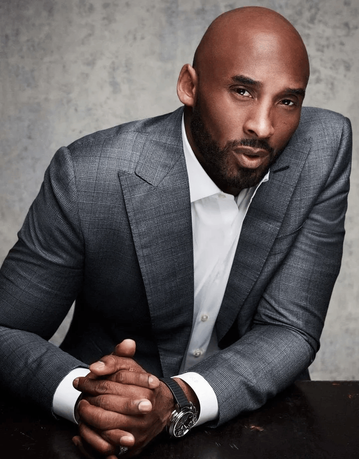 包含九游体育:湖人队传奇球星科比逝世周年：缅怀与致敬的词条