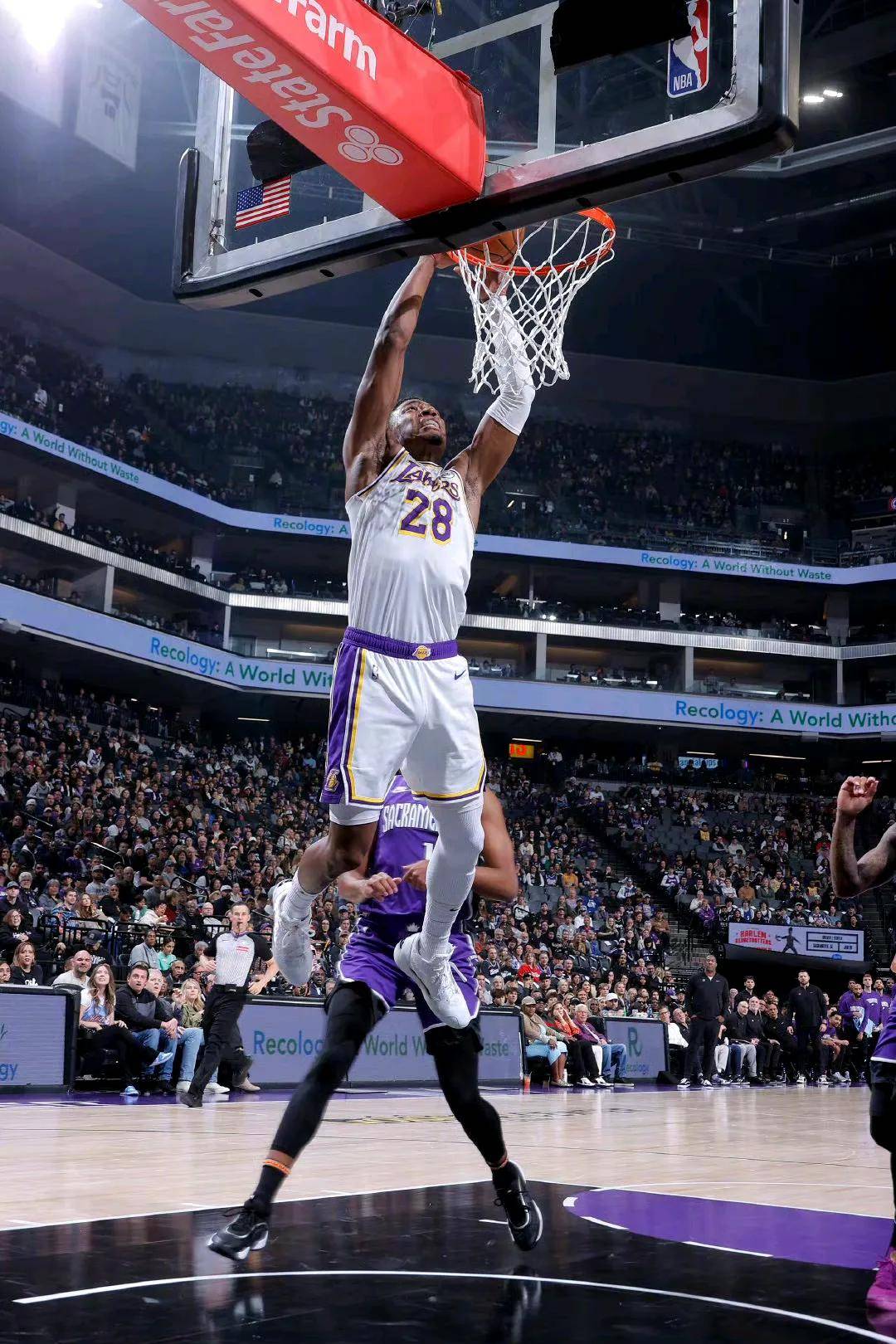 关于九游体育：湖人队新赛季：雷迪什表示将提升盖帽能力的信息