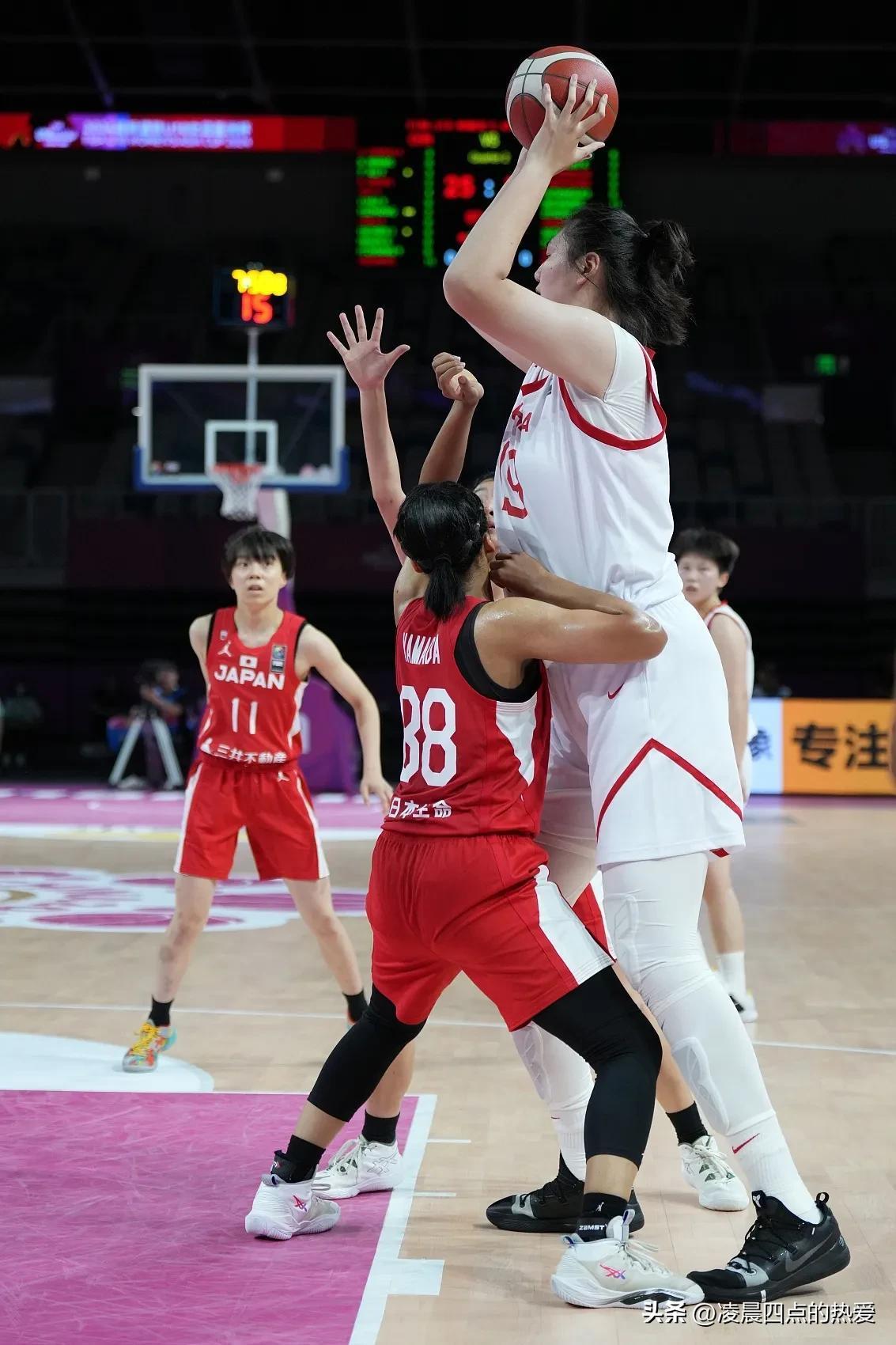 九游体育：中国女篮征战国际赛场，展现巾帼风采的简单介绍